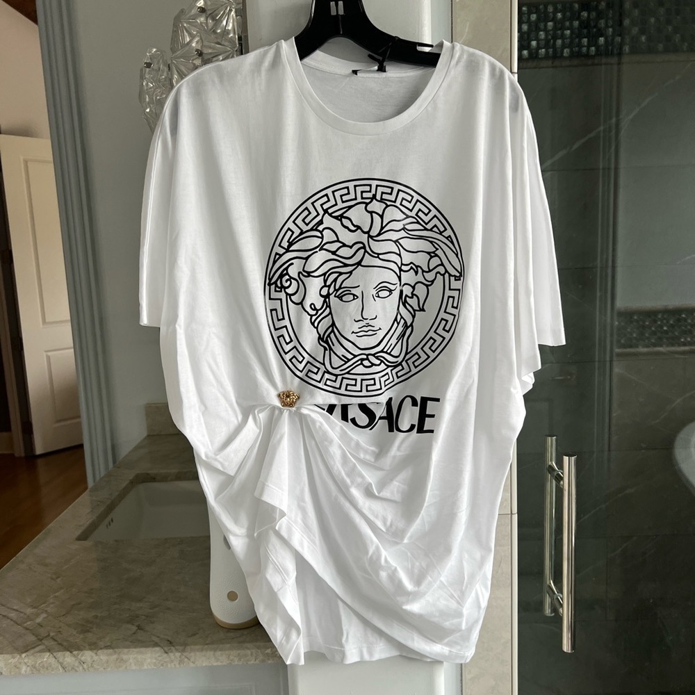 Versace Draped Logo Print T-shirt - Picture 2 of 12